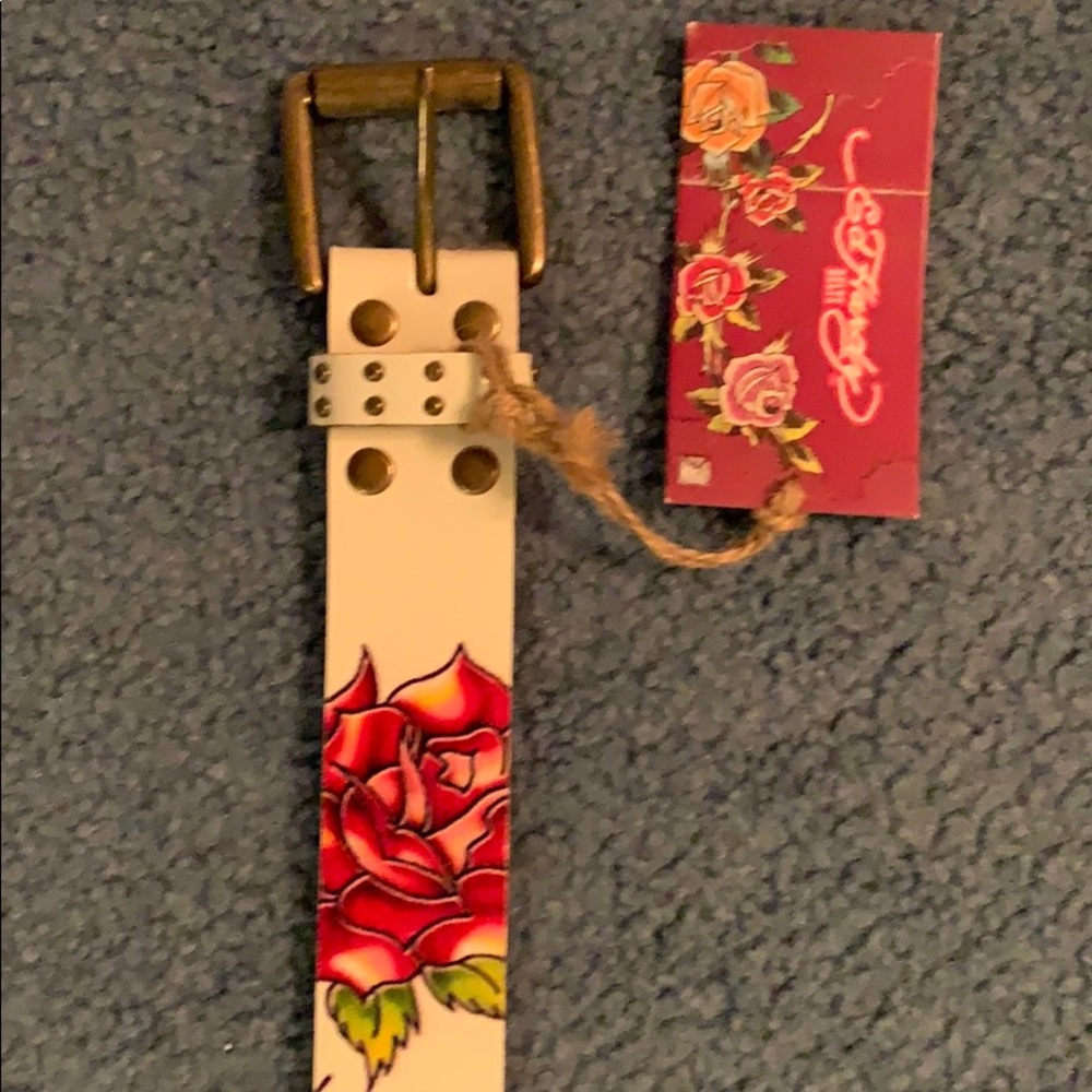 Ed Hardy woman’s belt / never worn !